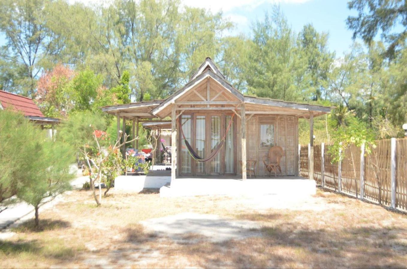 Mimpi Bungalow Гили-Мено Экстерьер фото